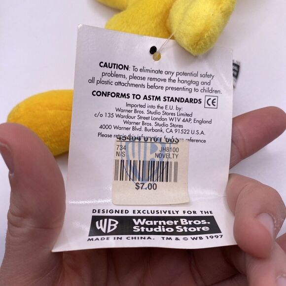 Vintage 1997 Warner Bros Studio Store TWEETY BIRD Bean Bag Plush With Tags 8" - Picture 6 of 9